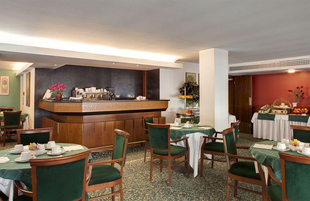 City Hotel Варезе Экстерьер фото