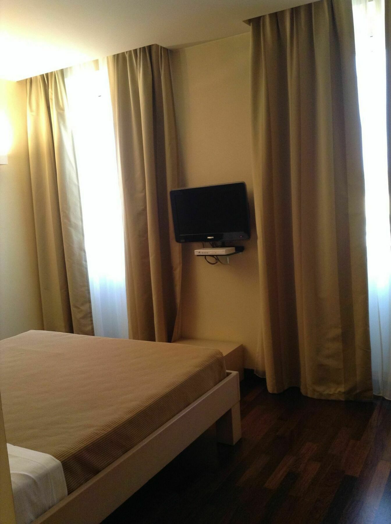 City Hotel Варезе Экстерьер фото